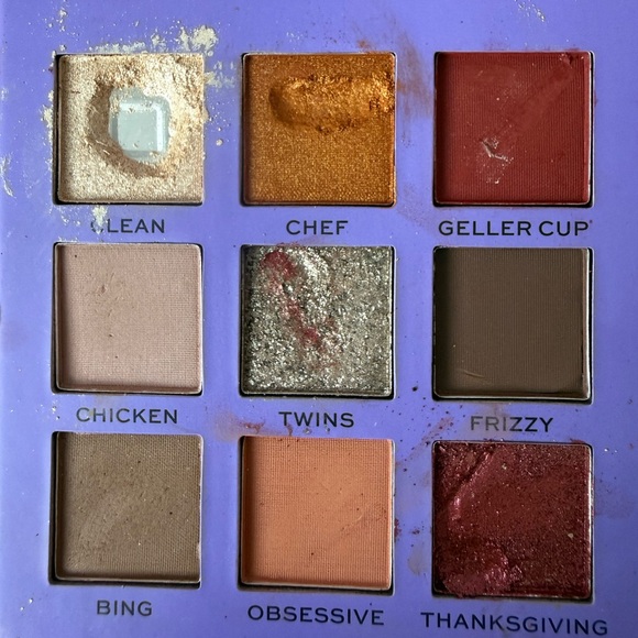 Friends x Revolution - Eyeshadow Makeup Palettes Set of 3 - Phoebe Rachel Monica - Picture 10 of 14